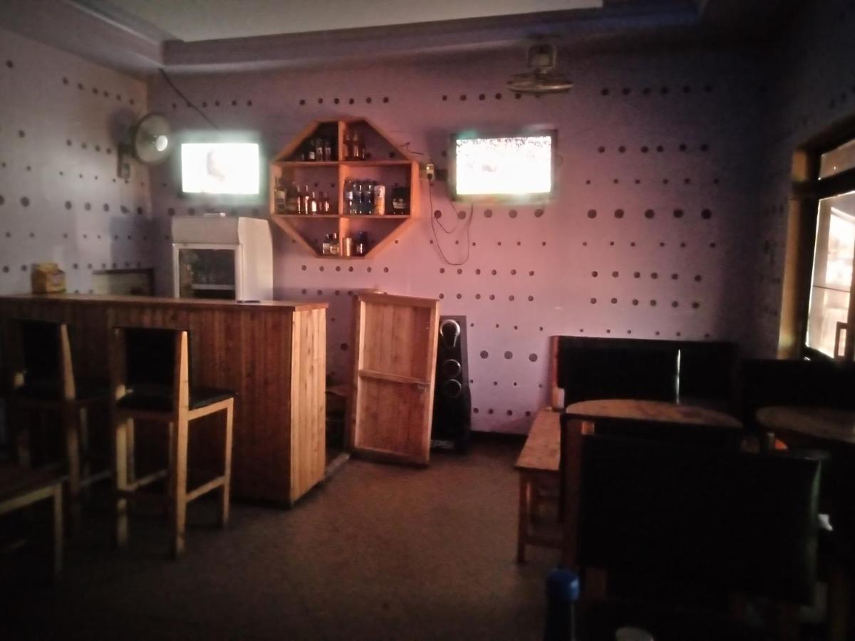 Kicec Bar And Guest House Airport Дар-эс-Саламе Экстерьер фото